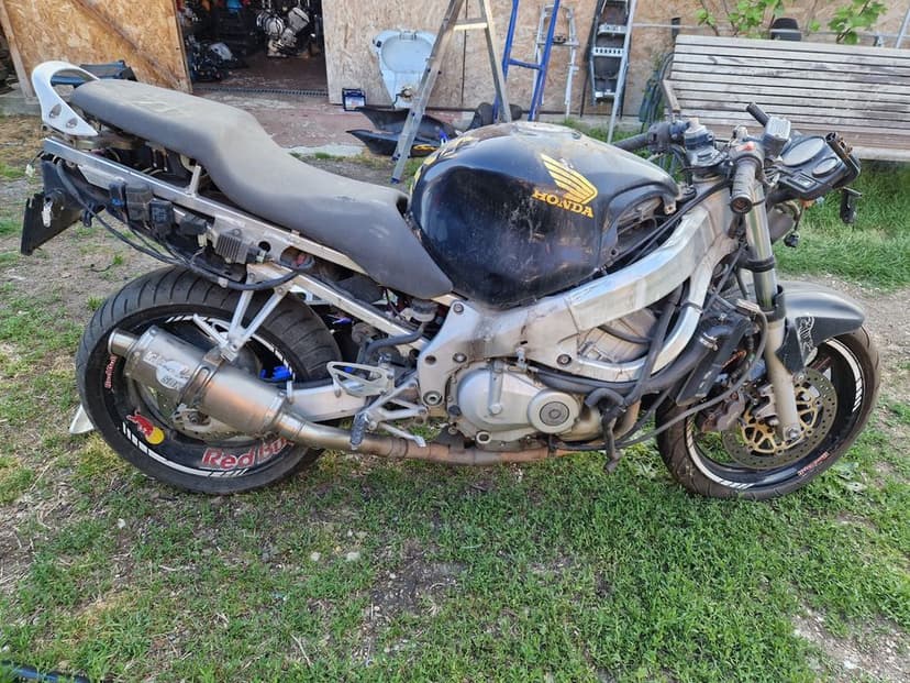 Vand Piese Honda CBR 600 F4    2000