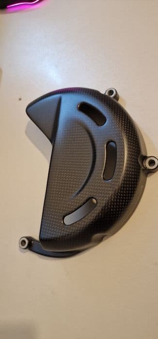 Protectie carbon originala Ducati Panigale V4 evacuare bascula motor