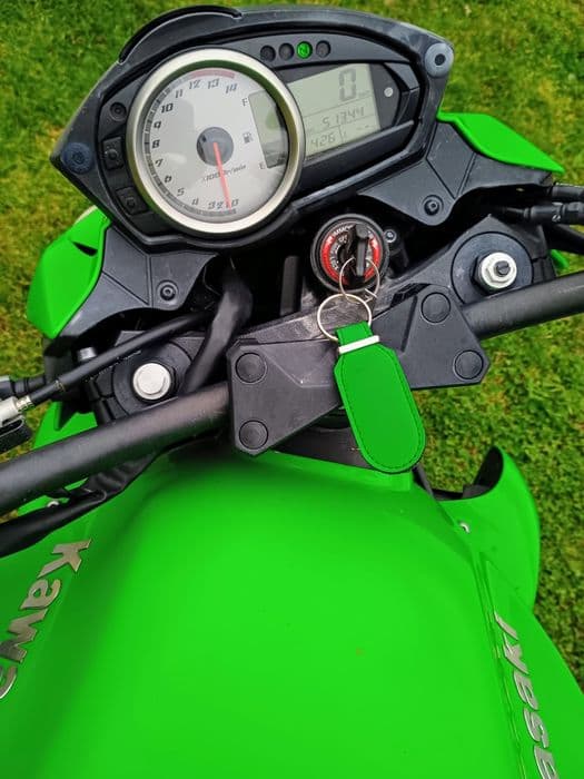 Vând Kawasaki  z750