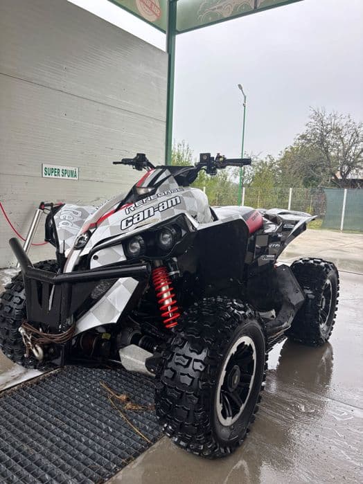 Can am renegade 1000R