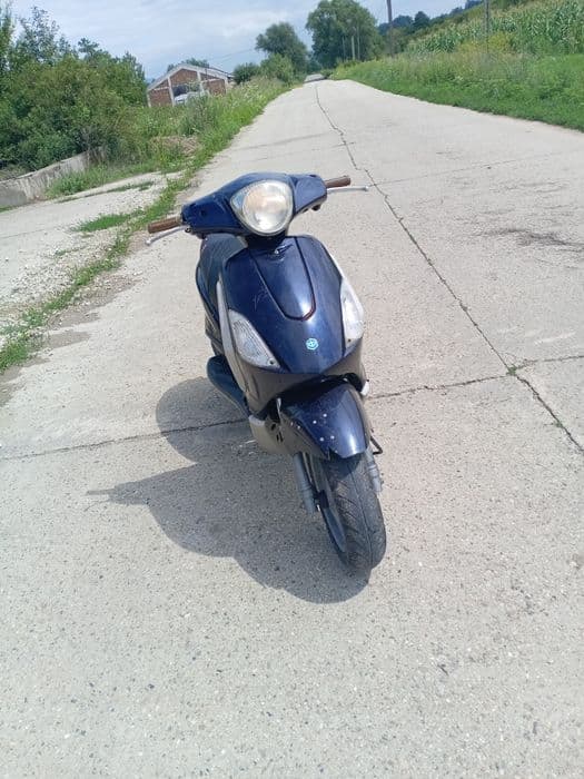 Scuter piaggio fly 125 4t