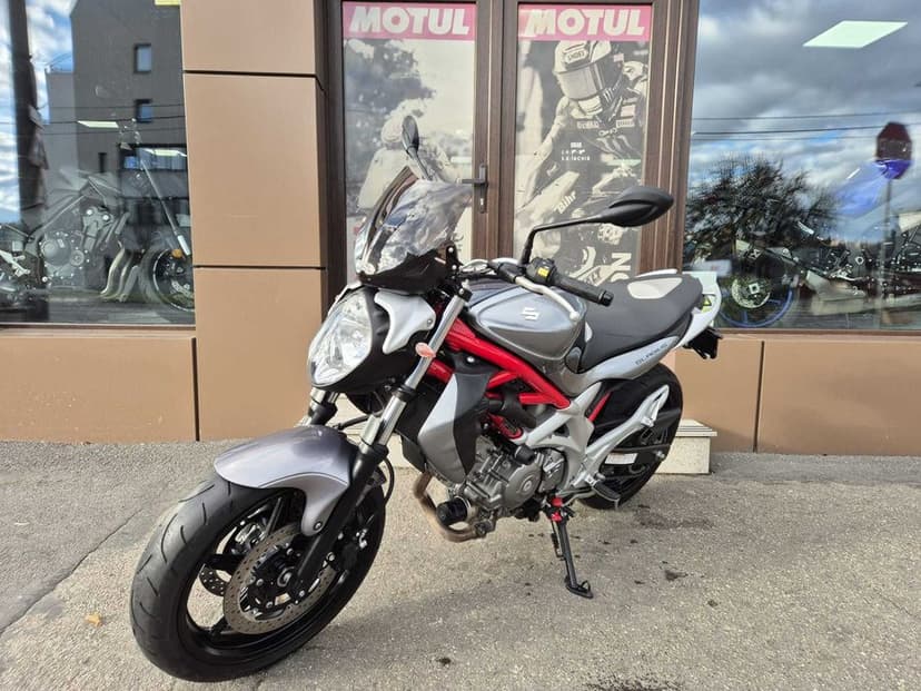 Suzuki SFV 650 Gladius ~ Garantie ~ Rate directe fără DOBÂNDA ~