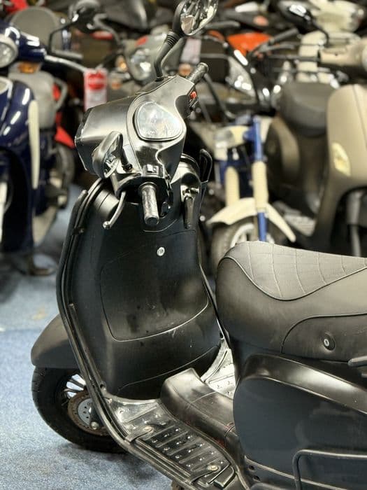 Vespa AGM 45km/h 49cc