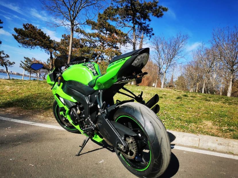 Kawasaki ZX6R 2009