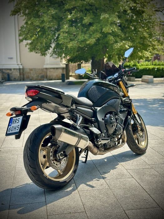 Yamaha FZ8 2011 Akrapovic
