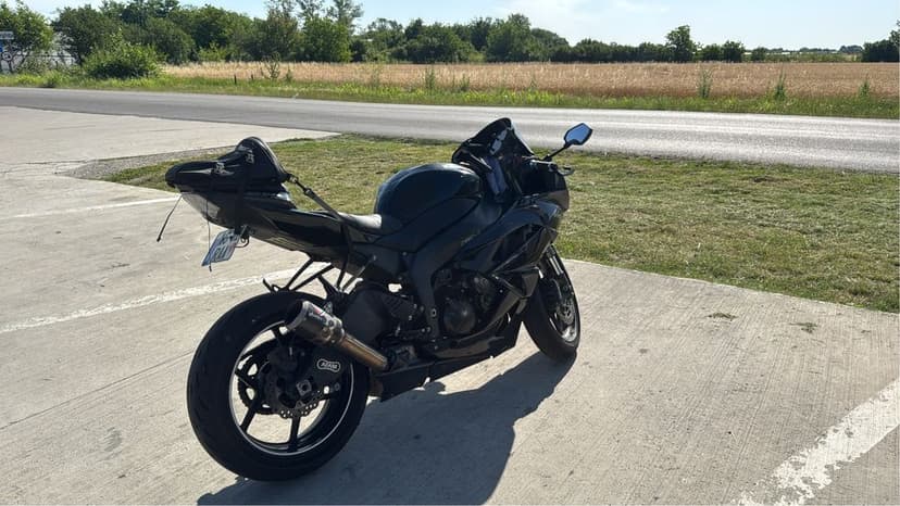 Kawasaki ZX-6R an de fabricatie 2009, vand sau schimb