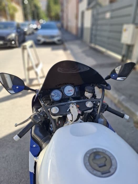 Vând Suzuki GSX-R 600 SRAD 1999