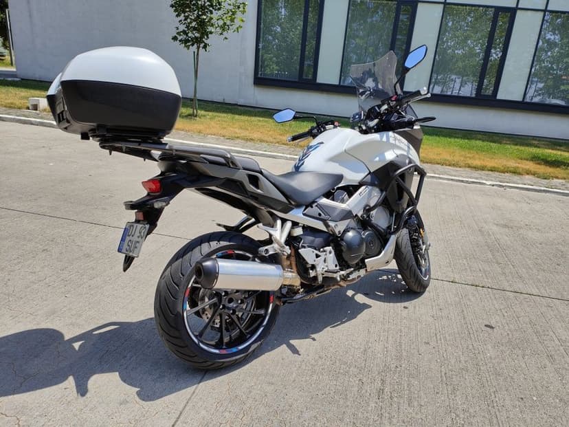 Vând honda VFR Crossrunner 800x