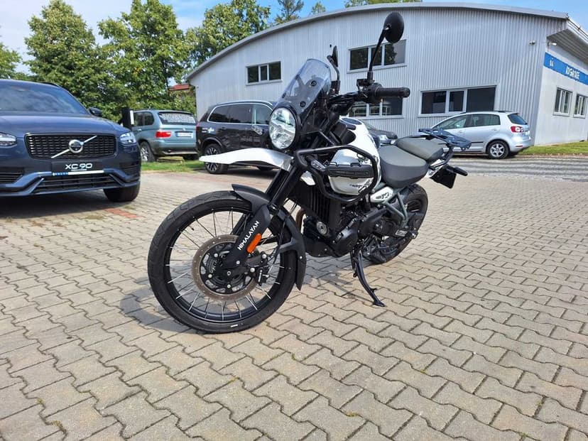 Royal Enfield Himalayan 450