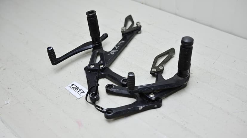 Set Scarite Fata Cu Pedala Schimbator Frana Stanga Dreapta Yamaha R1