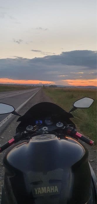 Vand motocicleta Yamaha R1