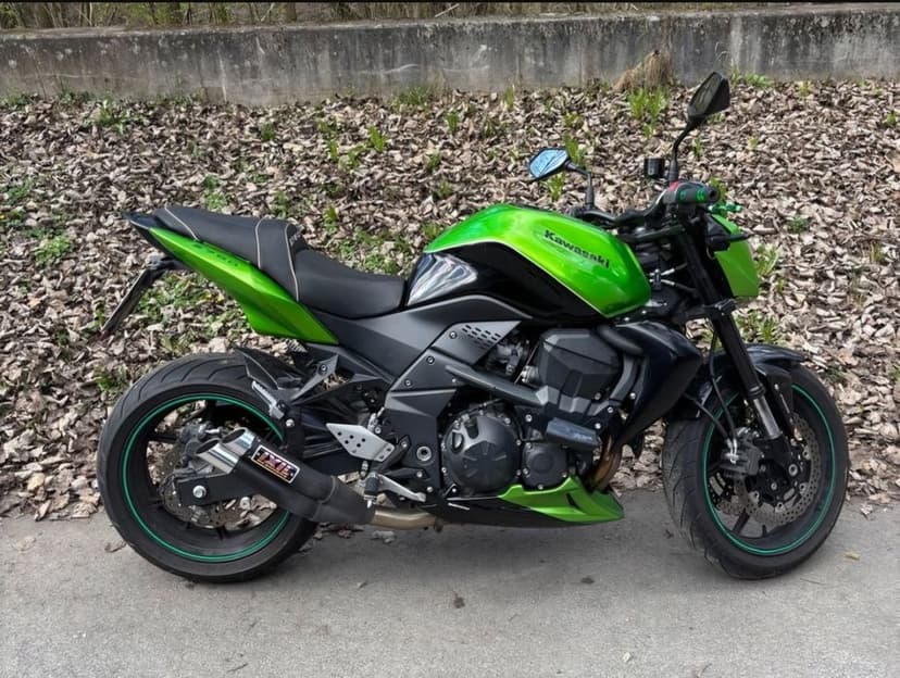 Kawasaki Z750 cu ABS, 2009, înmatriculat, evacuare IXIL, 37500km