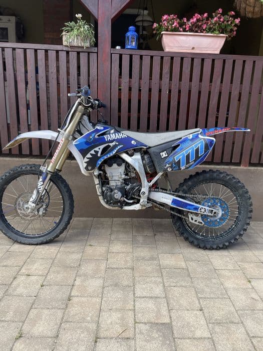 Vând cross yamaha yz450f