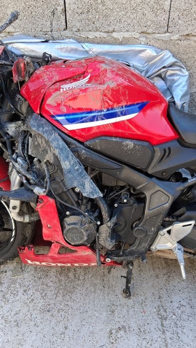 Motocicleta CBR 650r