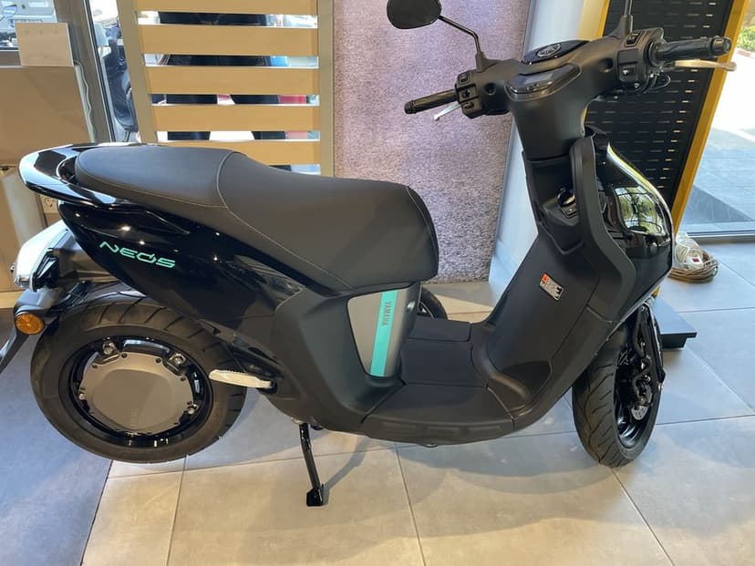 Yamaha Neo's Scooter Electric - 2 Baterii