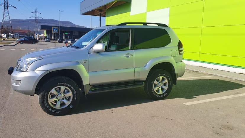 Toyota land cruiser j120