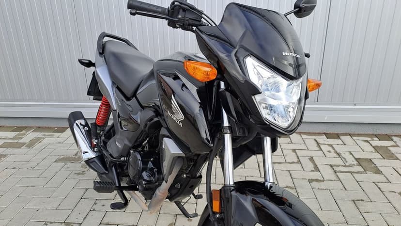 MotoFly Ploiești vinde Honda CB125F 2021