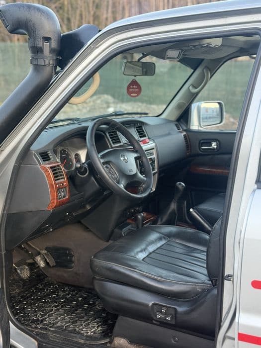 Nissan Patrol/GU4/An fabricatie 2006 AUTOUTILITARA N1