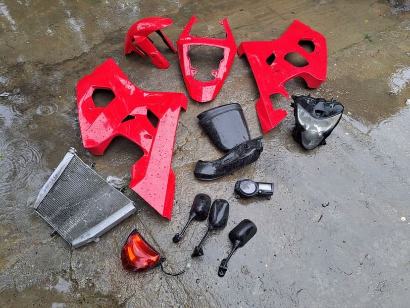 Piese suzuki gsxr k4/k5 600/750