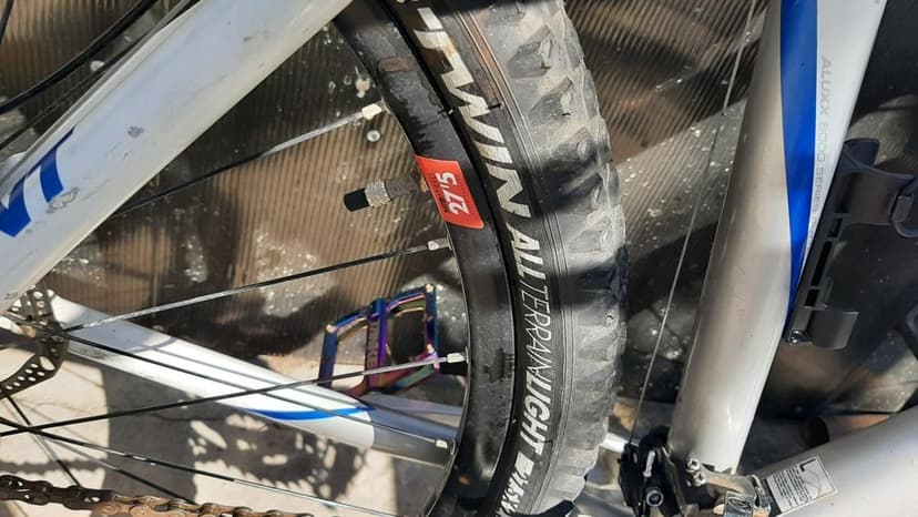 Se vinde ambele dar și separat.GIANT 650.ENGUIE 850