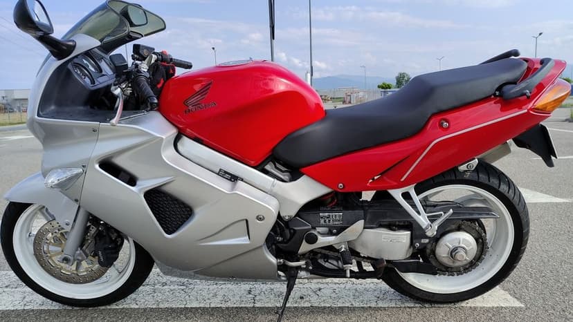 Vand Honda VFR 800 fi