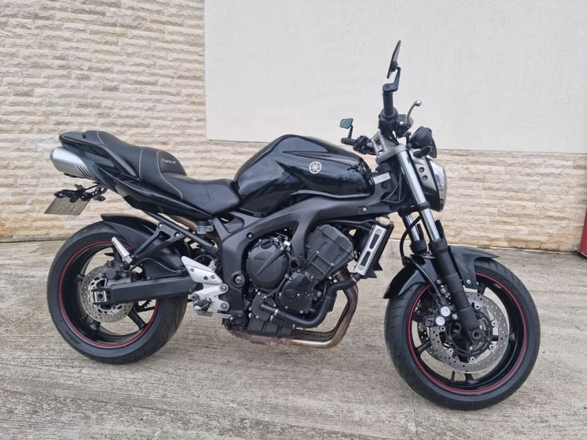 Yamaha FZ6 S2 Black edition