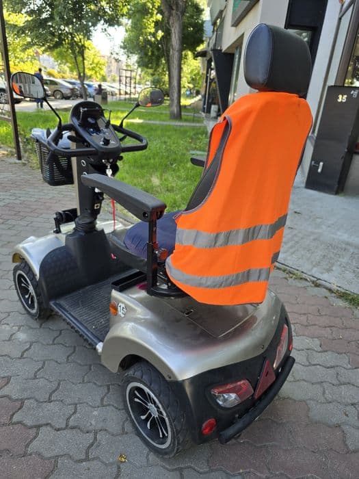 Vinde scuter Carpo 2 sport cu multe imbunatatiri pentru persoane cu di