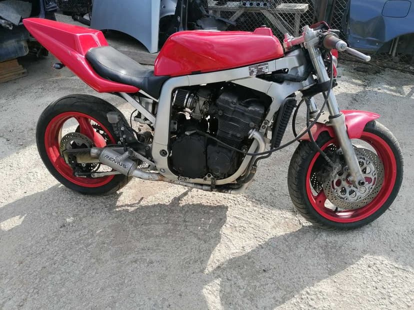 Suzuki gsxr 750 stretfigter