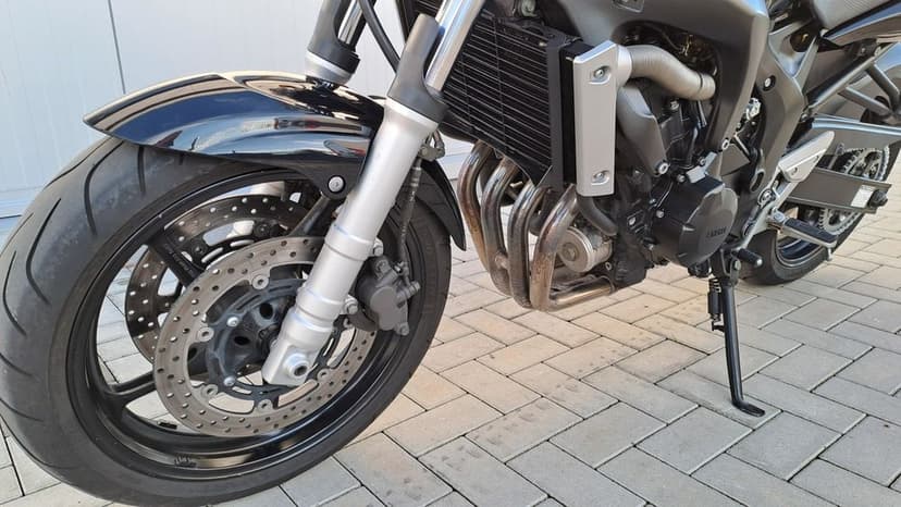 MotoFly Ploiesti vinde Yamaha FZ6N 2005