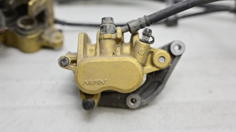 Etrier Frana Fata Stanga Dreapta Cu Furtune Honda CB 600 F Hornet