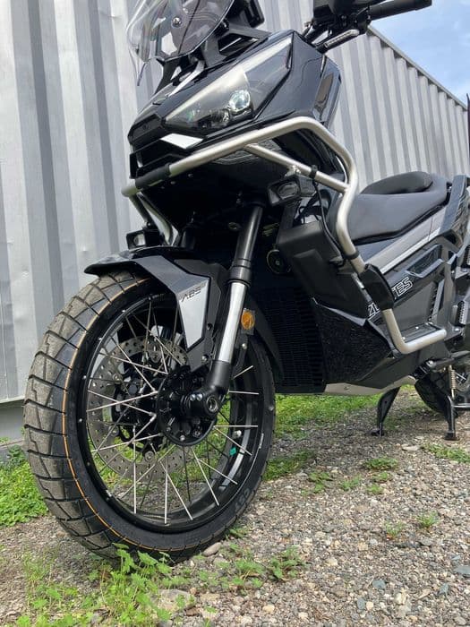 Maxiscuter ADV Zontes G368 - puternic, echipare full, '' Rate ''