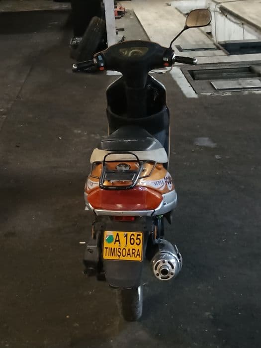 Scuter 50cc Guoben Gb50qt-16