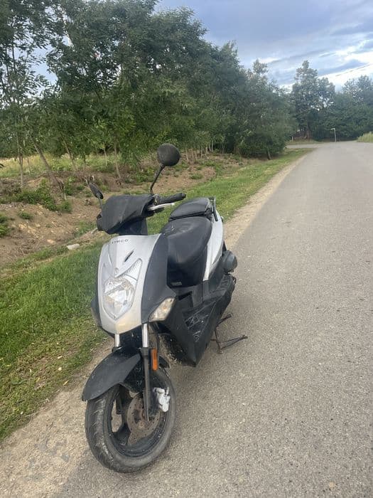 Vând scuter kymco agiliti 50 4t