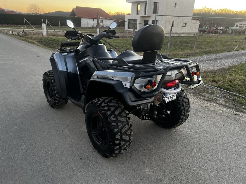 ATV Can am Outlander 800R MAX XTp