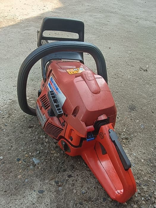 Vând sau schimb Husqvarna 340 Air injection