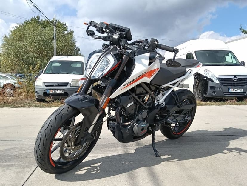 ktm Duke 390 2022 ,a 2 • ABS • Disponibil ime