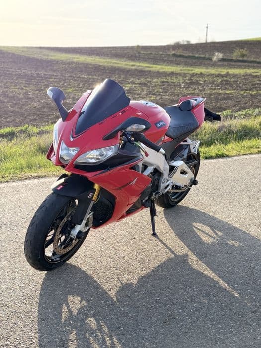 Vand /Schimb Aprilia RSV4