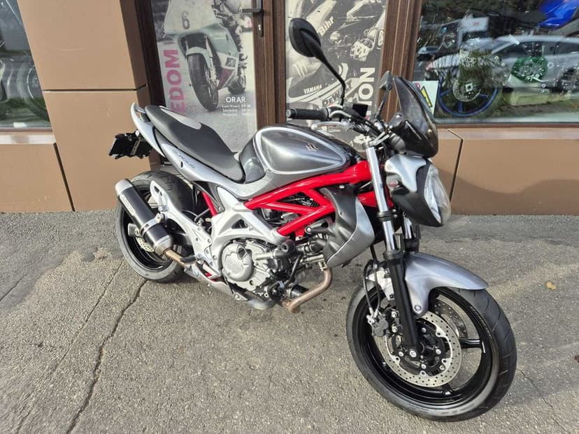 Suzuki SFV 650 Gladius ~ Garantie ~ Rate directe fără DOBÂNDA ~