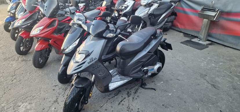 Vand Scutere 50 125-200 cc