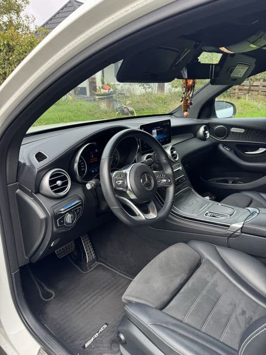 Mercedes Benz GLC 300