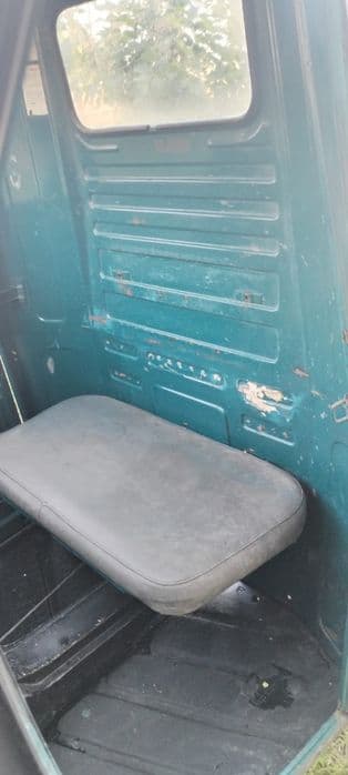 Cabina Piaggio Ape si sasiu.