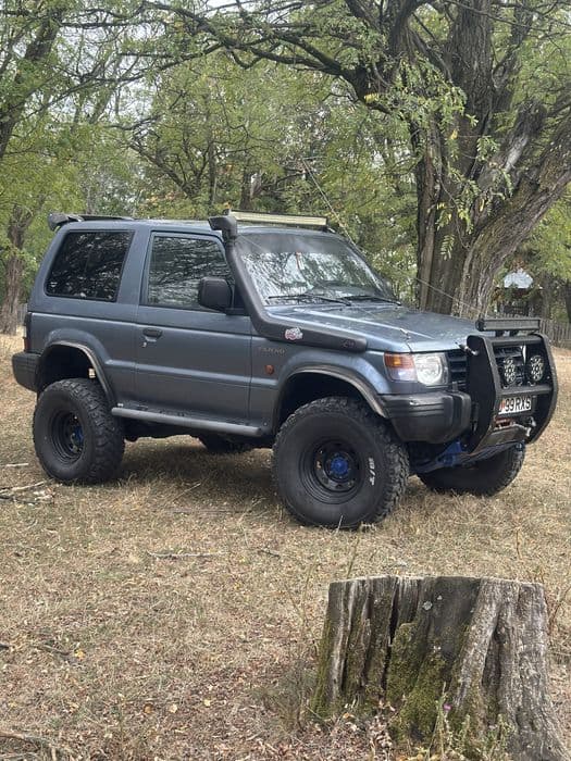 Mitsubishi Pajero Mk2 2.5
