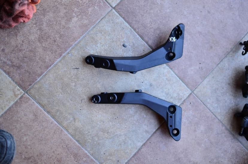 Cadru cu acte , motor + piese Kawasaki Z750 anii 2007 2012 stator