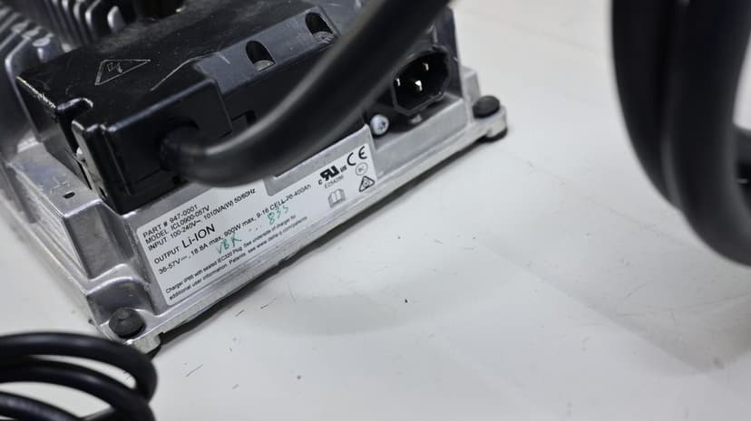 Husqvarna EE 5 / KTM SX-E5 incarcator statie incarcare Delta-Q