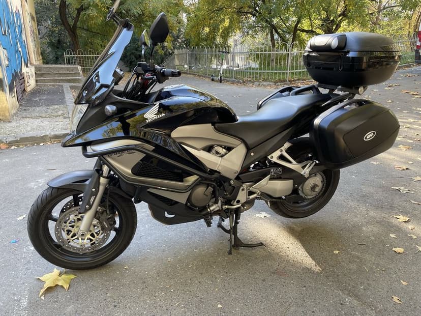 Honda VFR800X Crossrunner