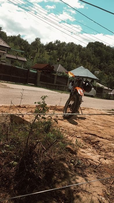 Vând cross 200 cc4t