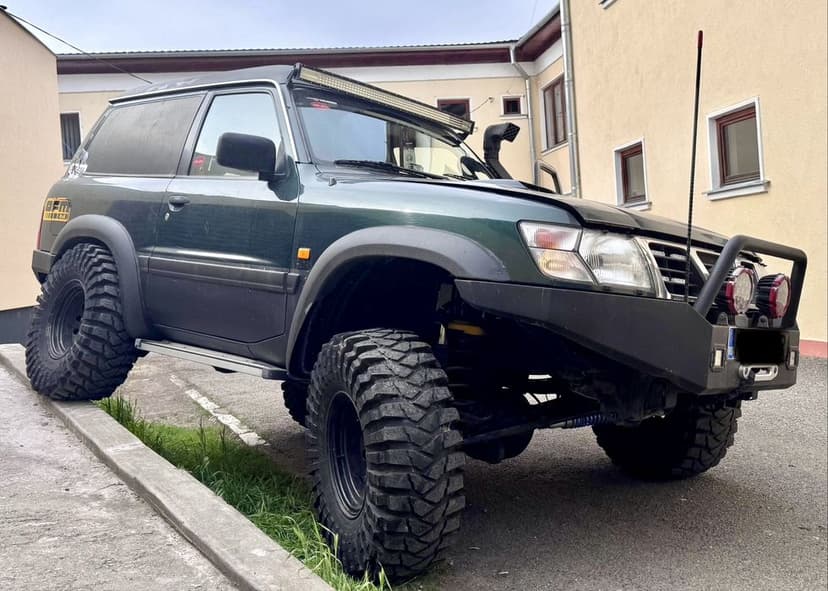 *** NISSAN Patrol Y61 ***