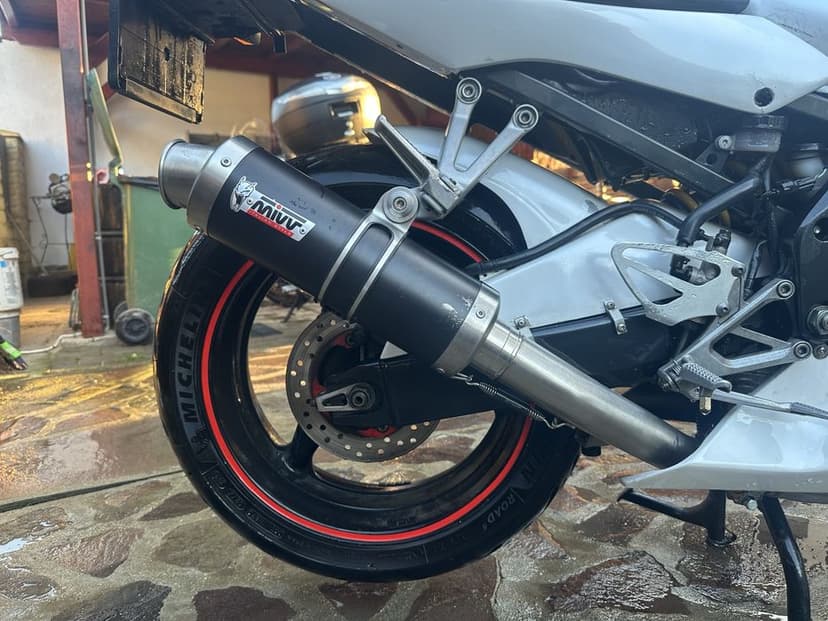 Honda cbr600 f4i