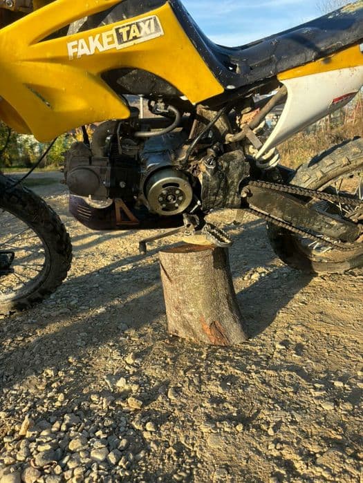 Cross 125 vând urgent