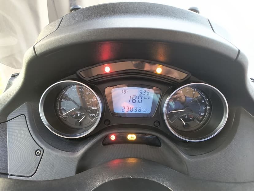 Piaggio MP3 hpe 500 sport